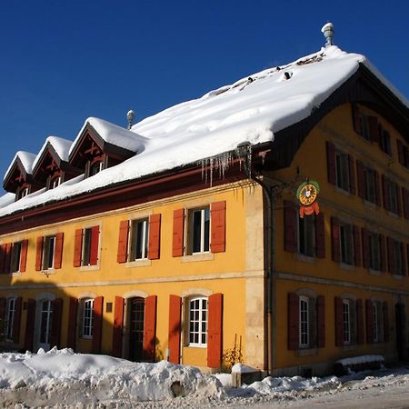 Hotel De L'Aigle Couvet Bagian luar foto
